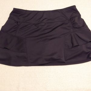 Athleta tennis skirt size S, 13" long, back zip pocket